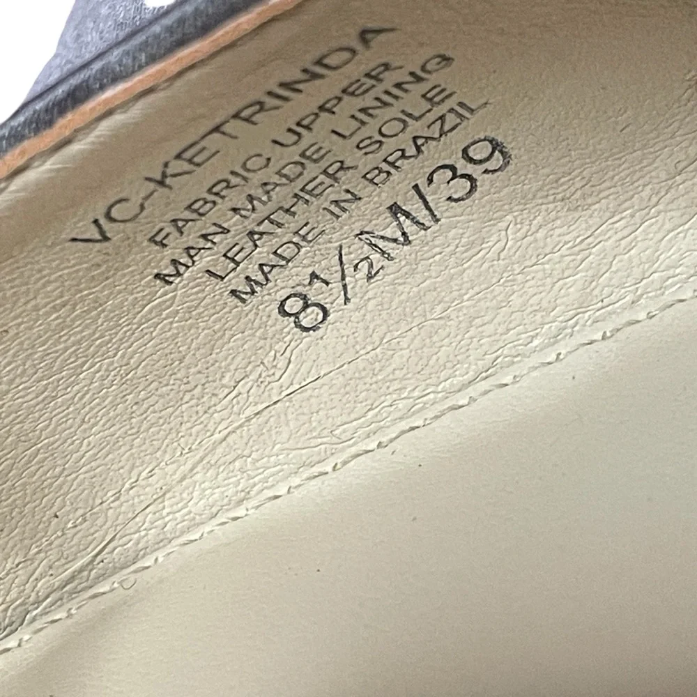 Vince Camuto Ketrinda Size 8.5
Grey Satin - Picture 14 of 16